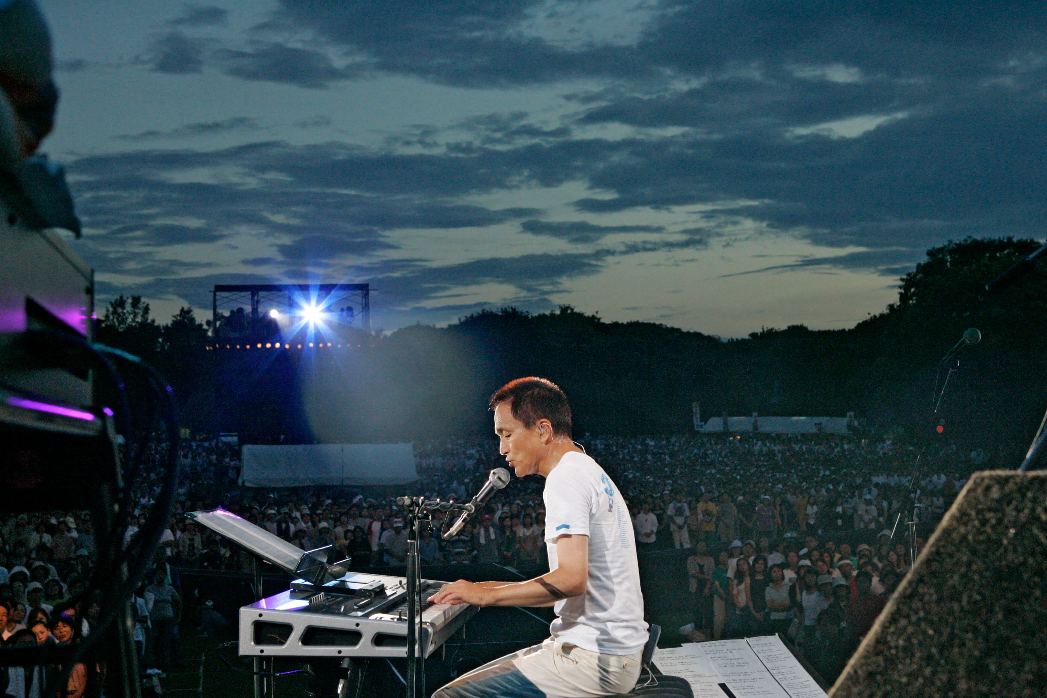 全国ツアー 「明治安田生命Presents Kazumasa Oda Tour 2005「K.ODA TOUR 2005 『大好きな君に』」を実施